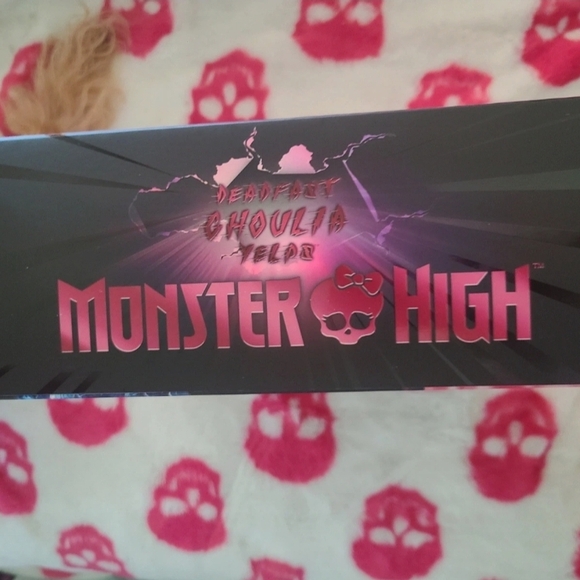 2024 SDCC COMIC CON EXCLUSIVE Monster High Deadfast Ghoulia Yelps‎ Doll Sealed - Picture 15 of 16